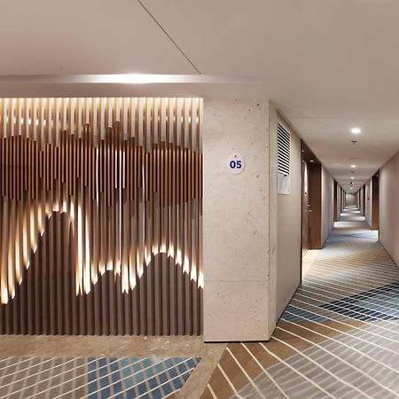 Holiday Inn Express Guilin City Center By Ihg エクステリア 写真