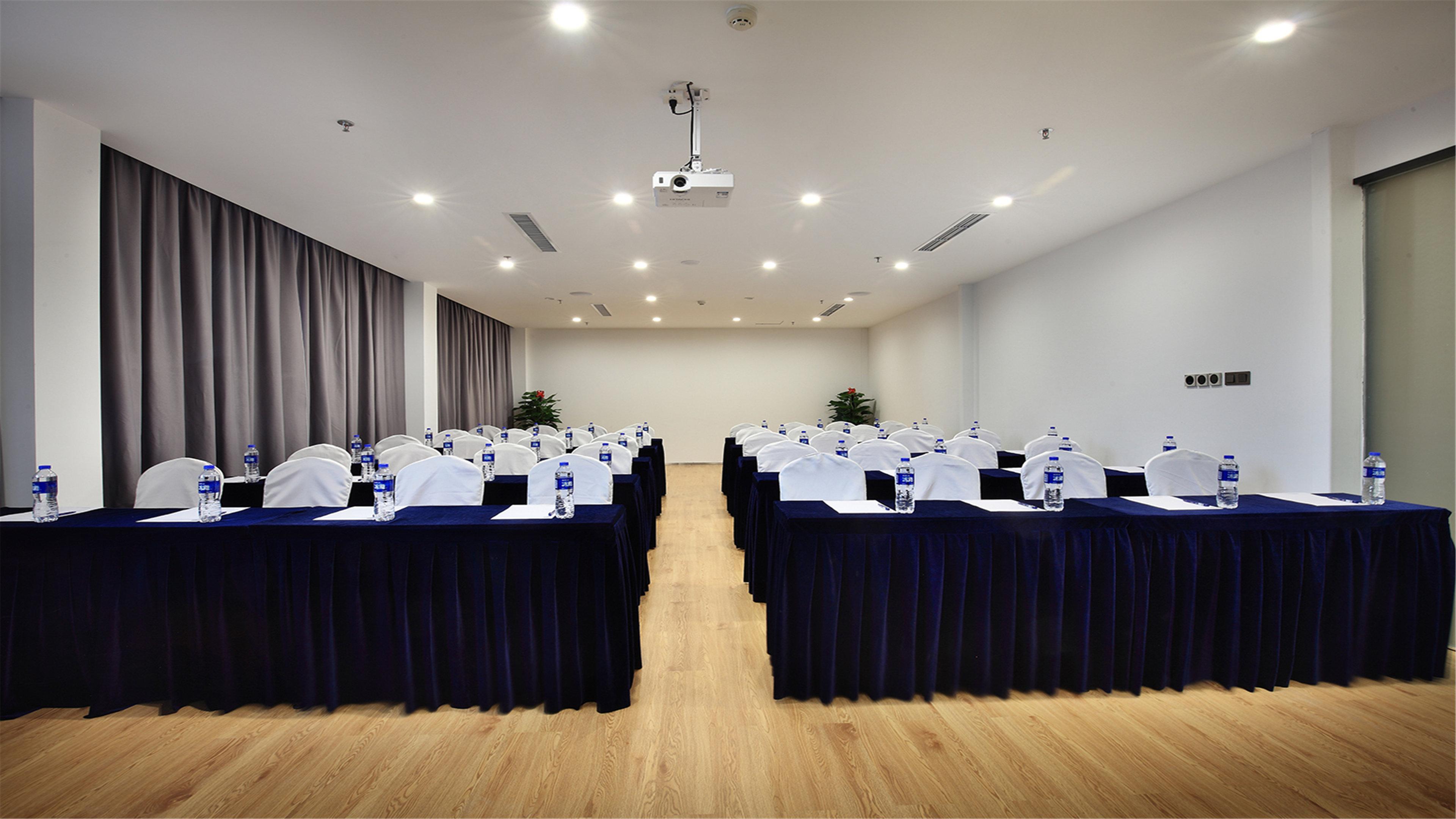 Holiday Inn Express Guilin City Center By Ihg エクステリア 写真