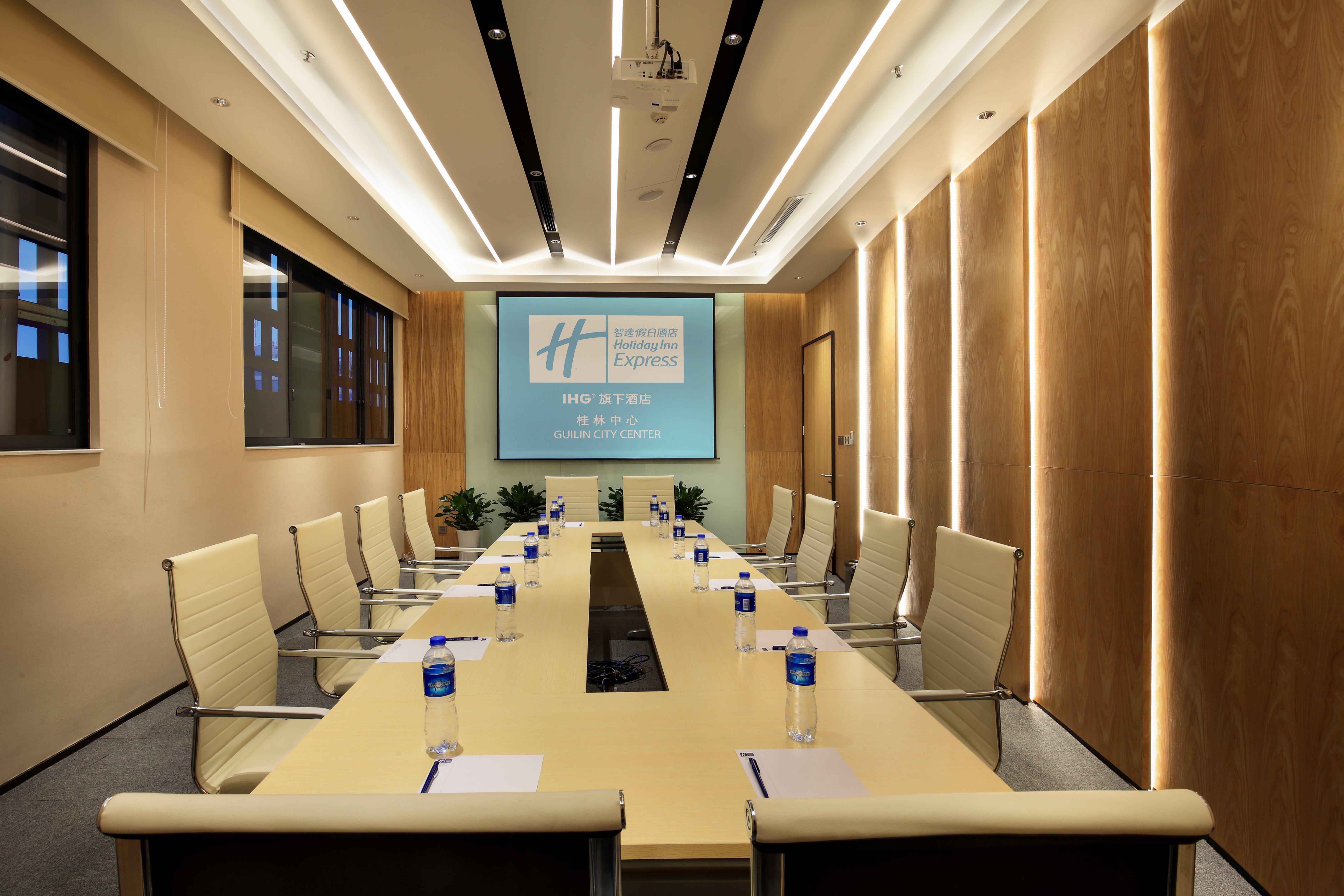 Holiday Inn Express Guilin City Center By Ihg エクステリア 写真